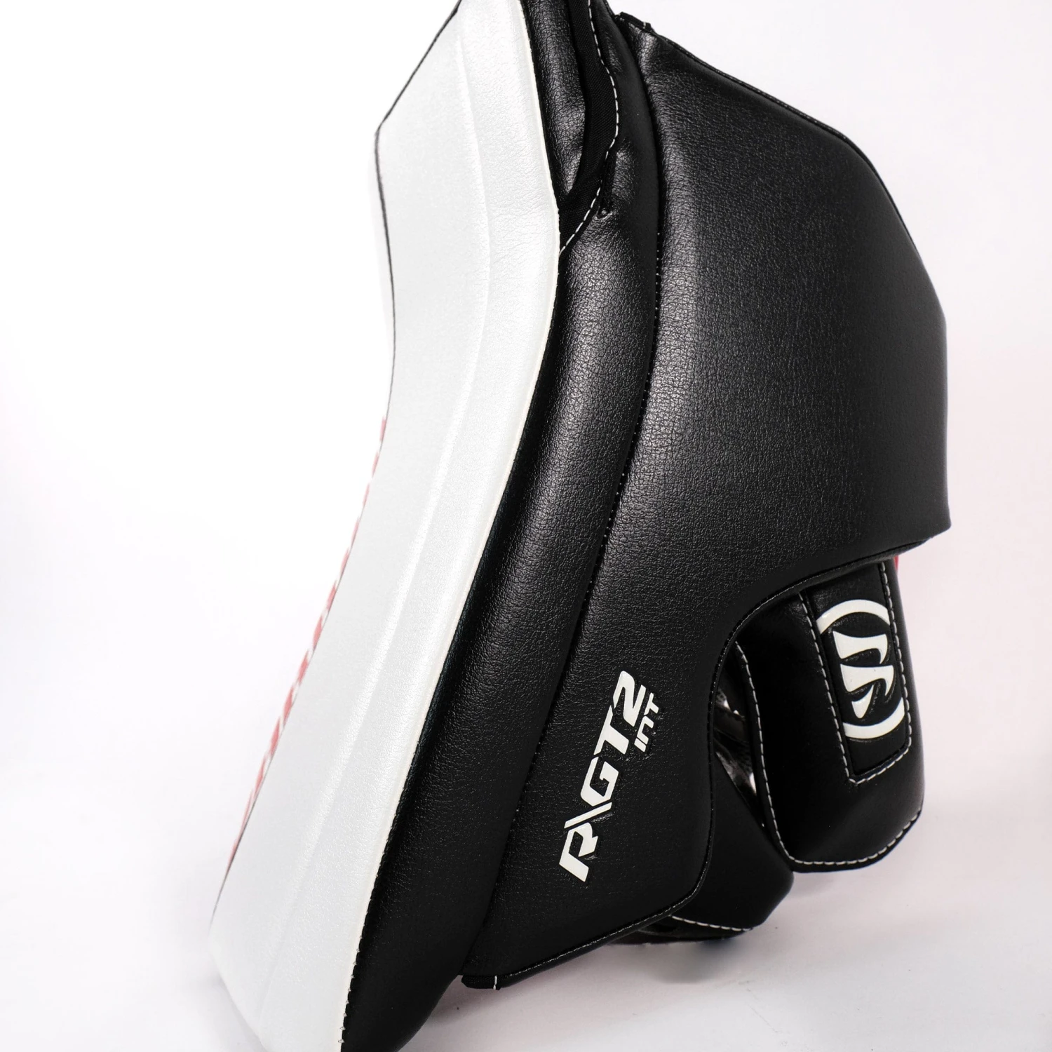 Warrior Ritual GT2 Classic Intermediate Goalie Blocker 10 Warrior Ritual GT2 Classic Intermediate Goalie Blocker - Image 8