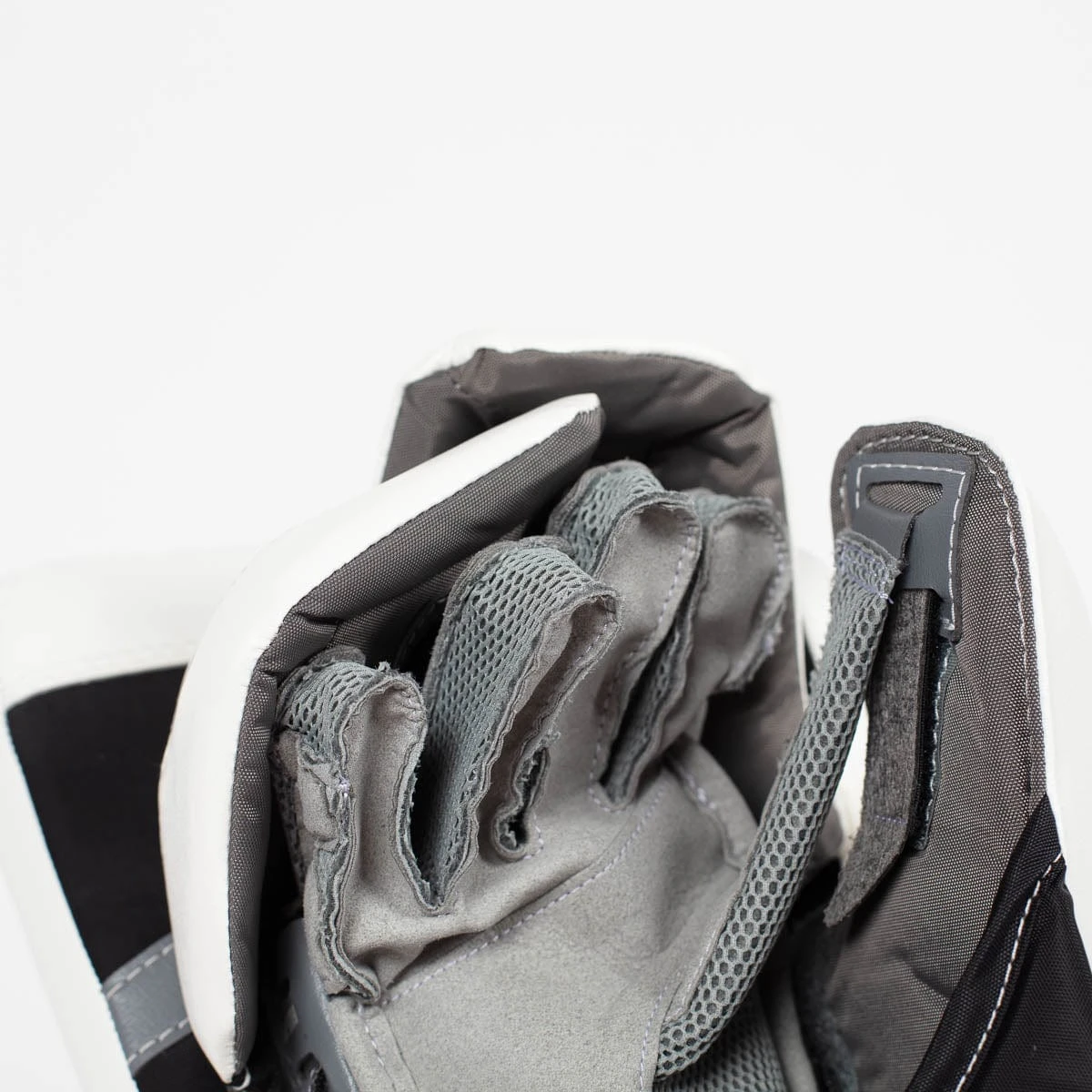 Warrior Ritual GT2 Intermediate Goalie Blocker 12 Warrior Ritual GT2 Intermediate Goalie Blocker - Image 10