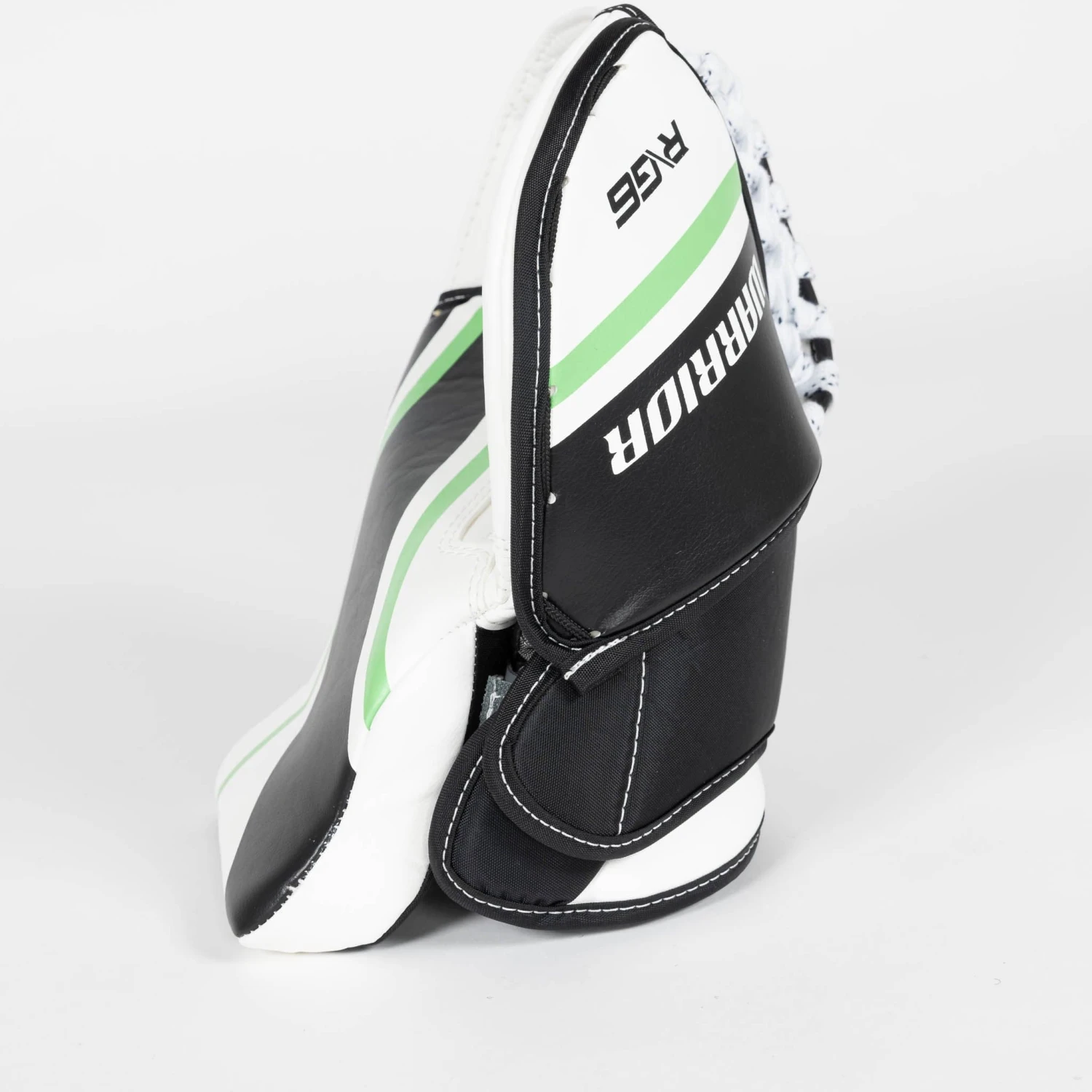 Warrior Ritual G6 E+ Youth Goalie Catcher 6 Warrior Ritual G6 E+ Youth Goalie Catcher - Image 4