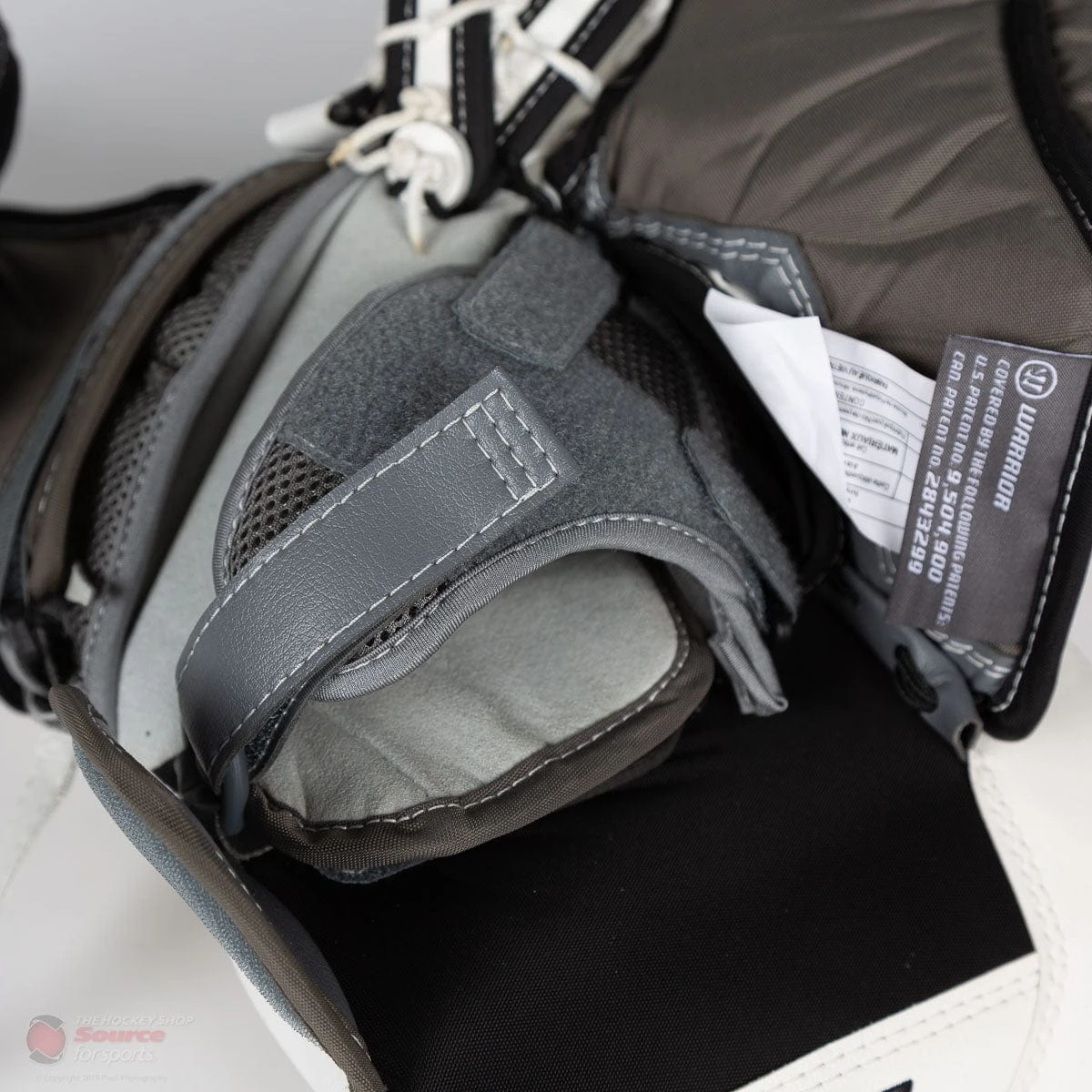 Warrior Ritual GT2 Senior Goalie Catcher 10 Warrior Ritual GT2 Senior Goalie Catcher - Image 8