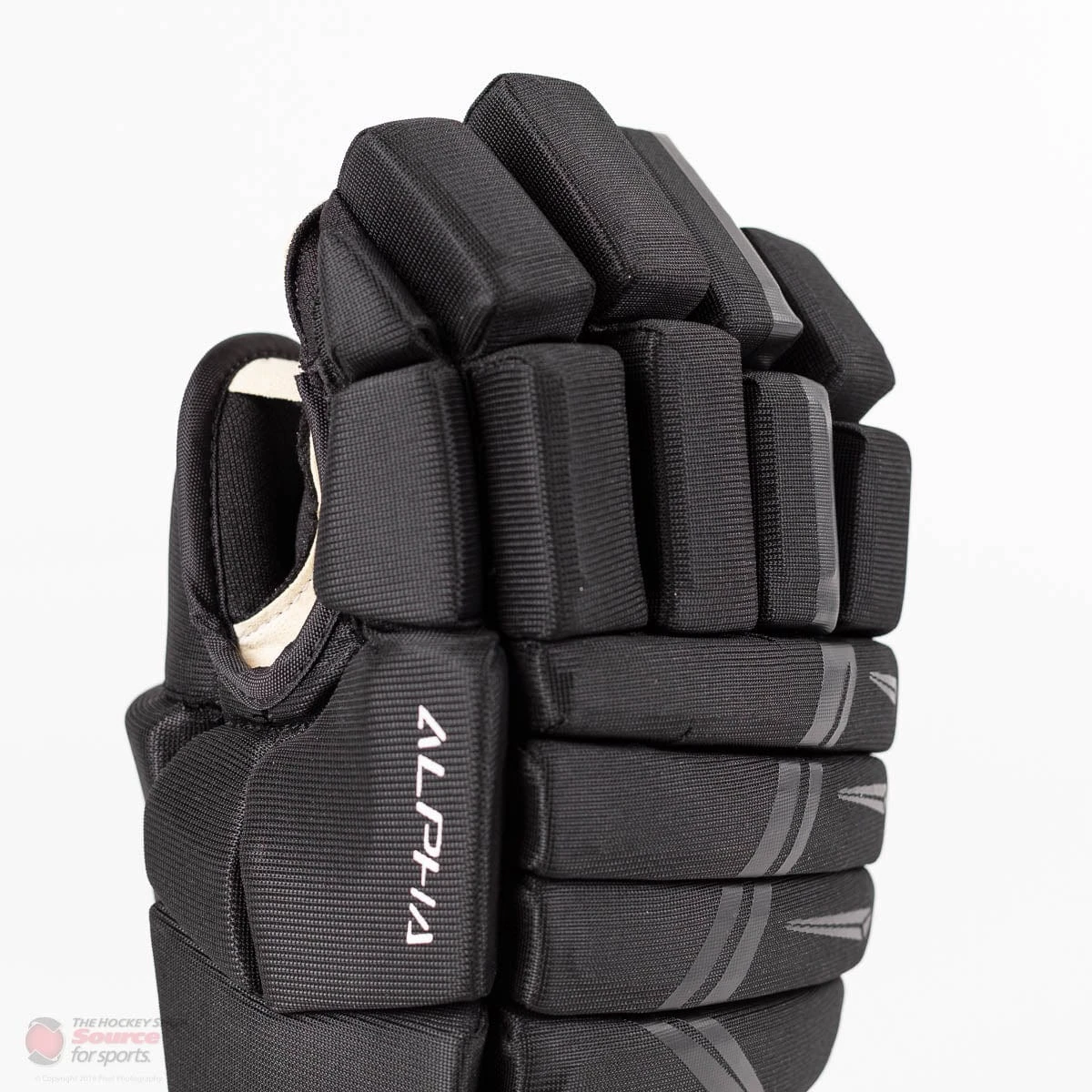 Warrior Alpha DX4 Senior Hockey Gloves 12 Warrior Alpha DX4 Senior Hockey Gloves - Image 10