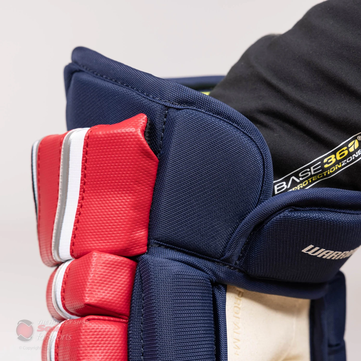 Warrior Alpha FR Pro Senior Hockey Gloves 9 Warrior Alpha FR Pro Senior Hockey Gloves - Image 7