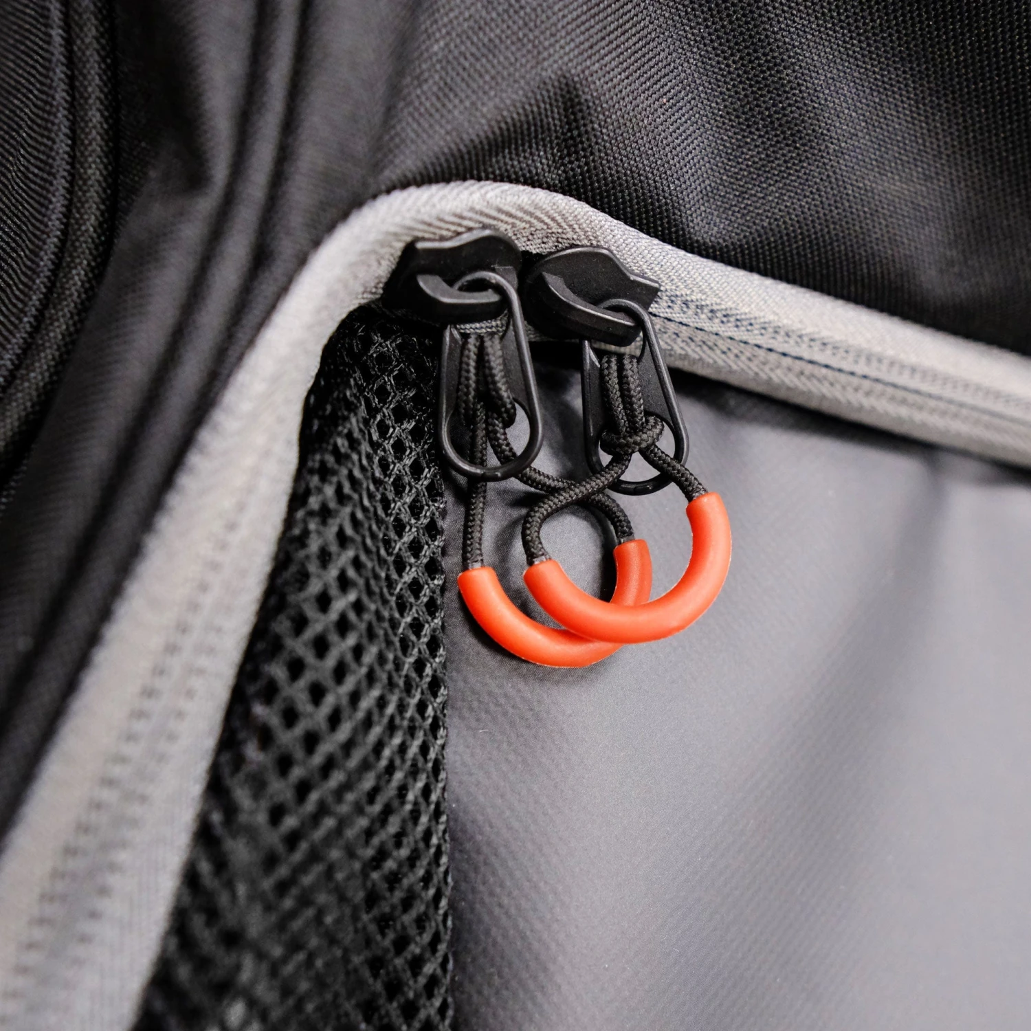 Warrior Pro Backpack Wheel Hockey Bag 6 Warrior Pro Backpack Wheel Hockey Bag - Image 4