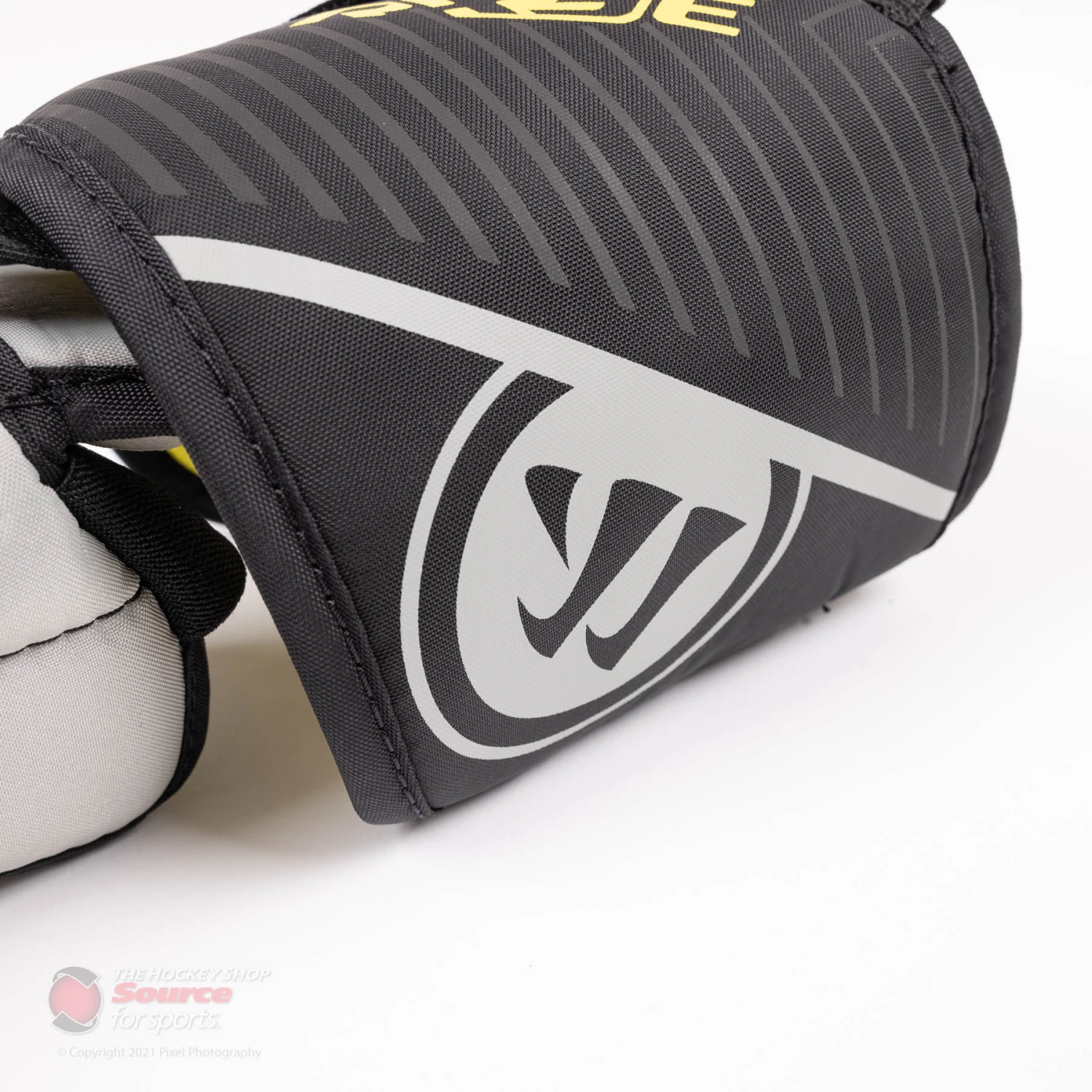 Warrior Ritual X3 E Junior Goalie Knee Pads 5 Warrior Ritual X3 E Junior Goalie Knee Pads - Image 3