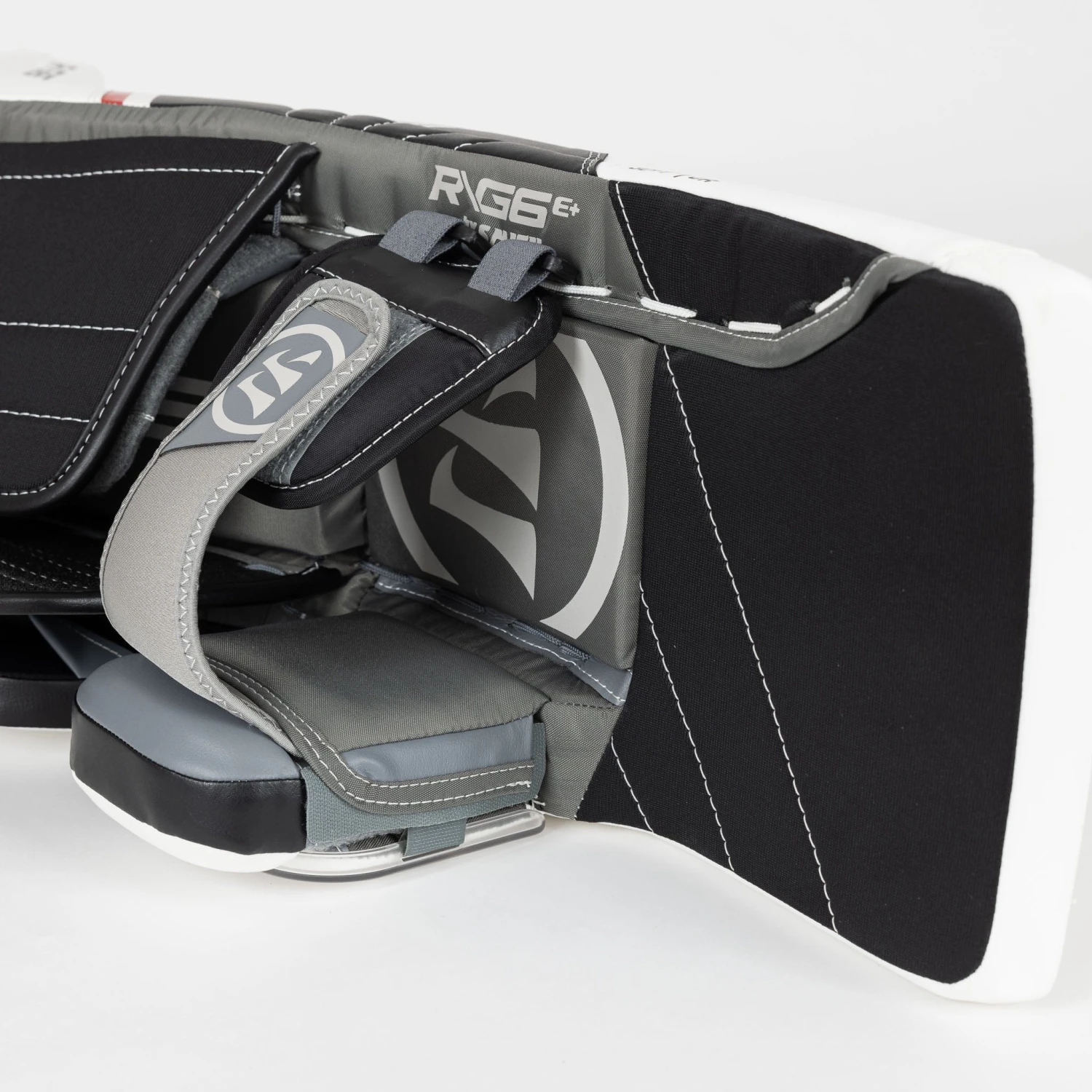 Warrior Ritual G6 E+ Junior Goalie Leg Pads 9 Warrior Ritual G6 E+ Junior Goalie Leg Pads - Image 7