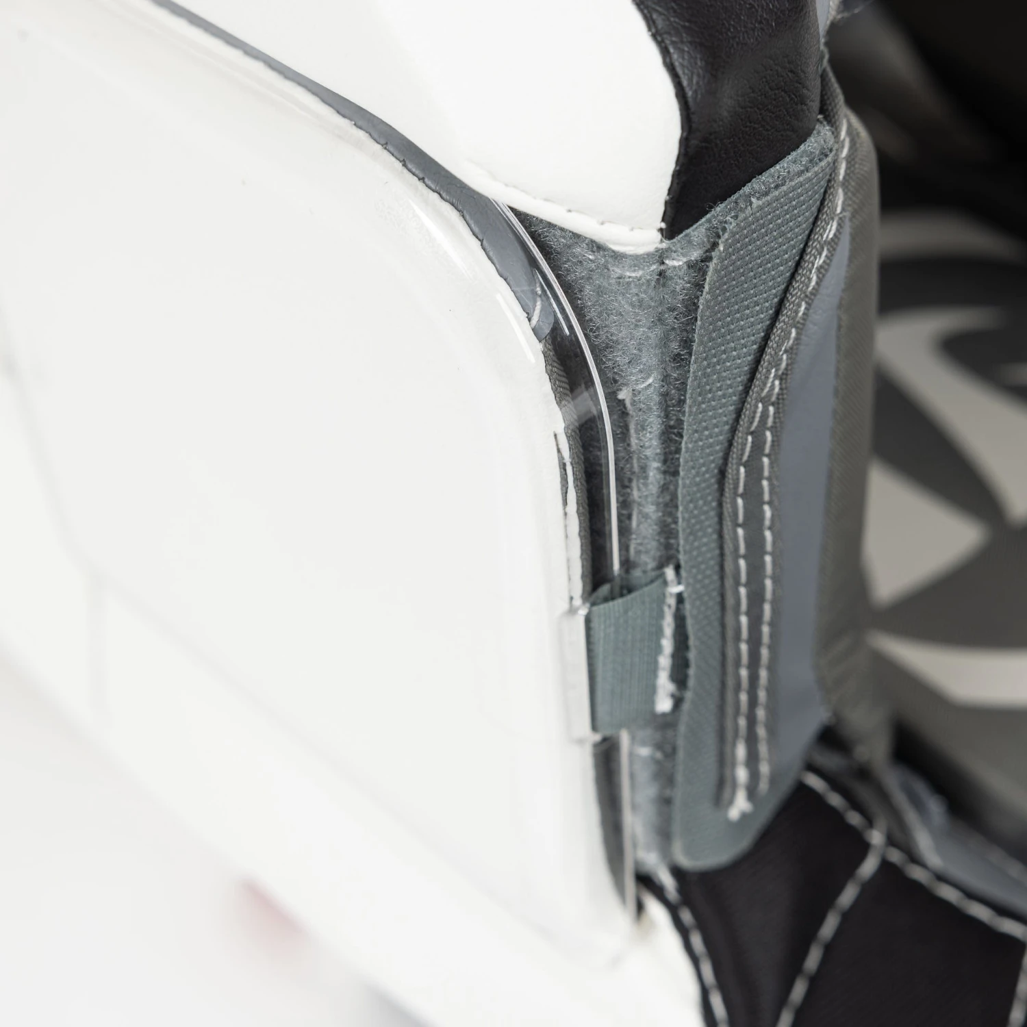 Warrior Ritual G6 E+ Senior Goalie Leg Pads 11 Warrior Ritual G6 E+ Senior Goalie Leg Pads - Image 9