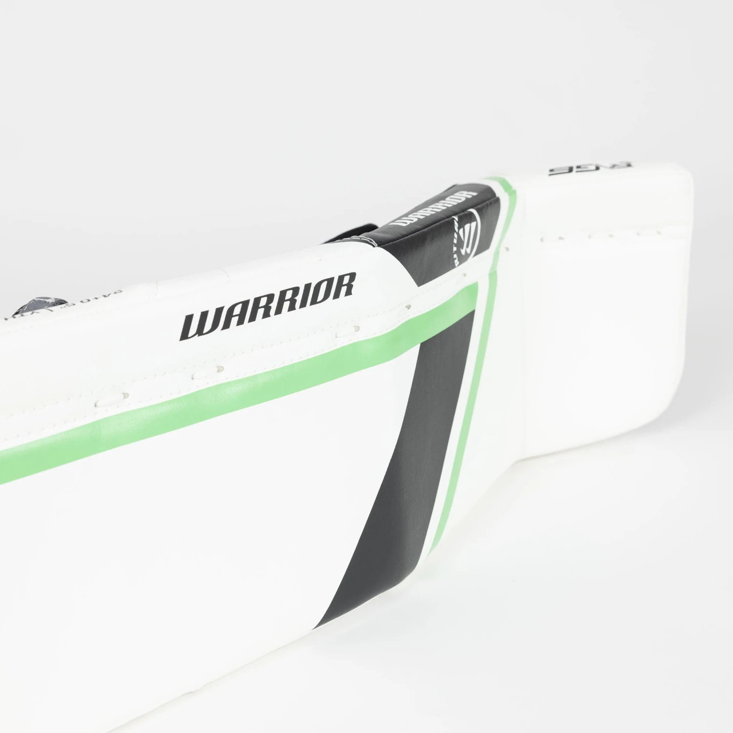 Warrior Ritual G6 E+ Youth Goalie Leg Pads 7 Warrior Ritual G6 E+ Youth Goalie Leg Pads - Image 5