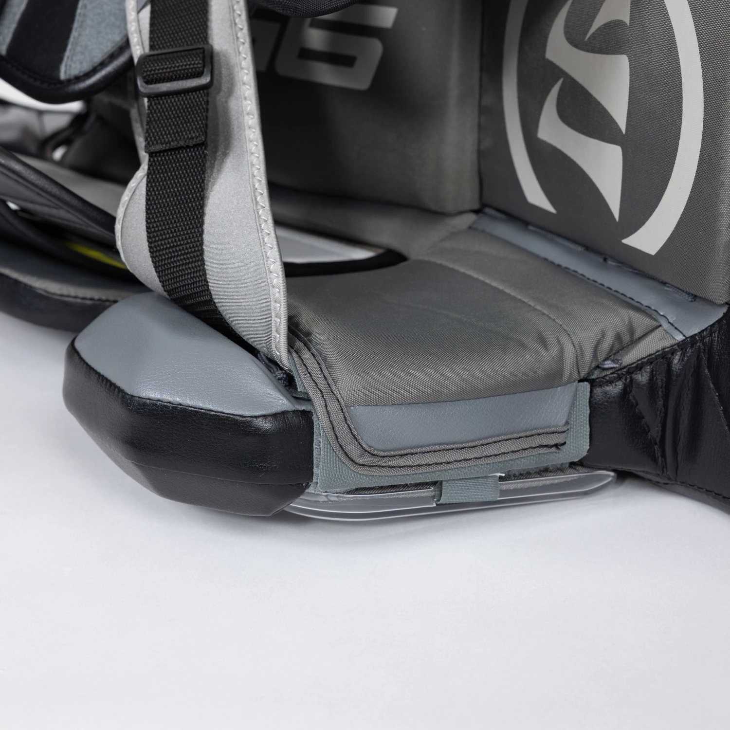 Warrior Ritual G6 Pro+ Senior Goalie Leg Pads 17 Warrior Ritual G6 Pro+ Senior Goalie Leg Pads - Image 15
