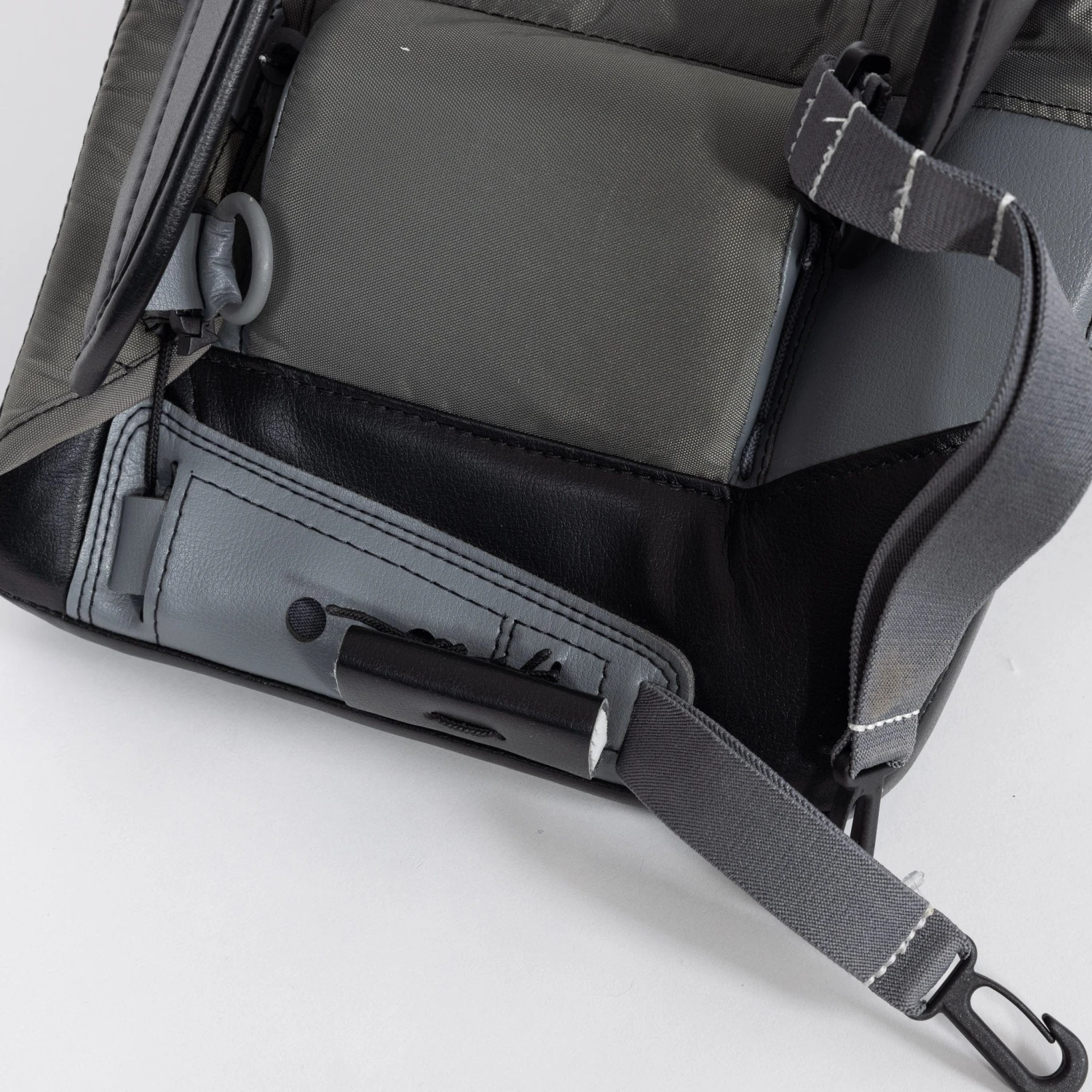 Warrior Ritual G6 Pro+ Senior Goalie Leg Pads 14 Warrior Ritual G6 Pro+ Senior Goalie Leg Pads - Image 12