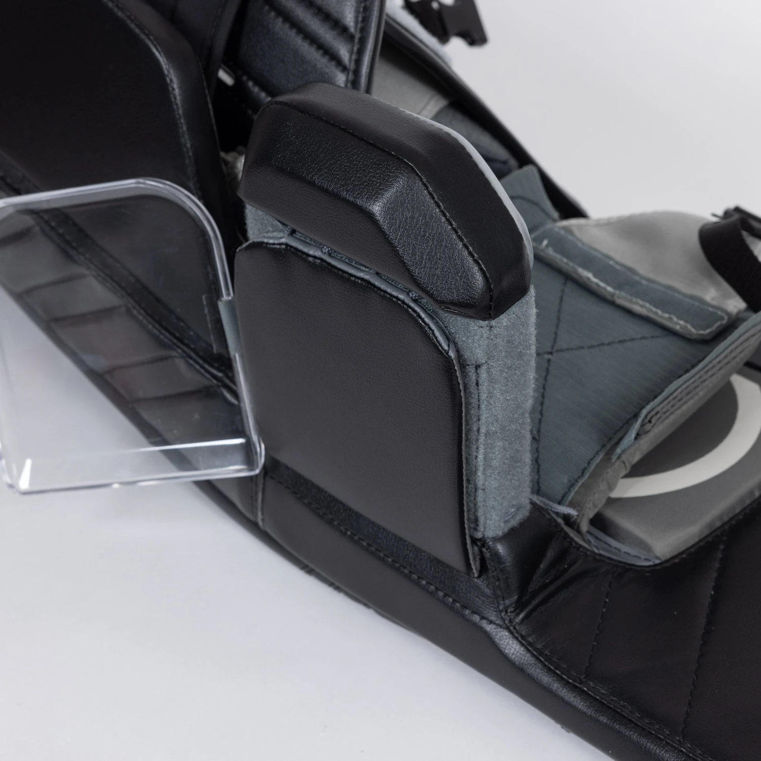 Warrior Ritual G6 Pro+ Senior Goalie Leg Pads 21 Warrior Ritual G6 Pro+ Senior Goalie Leg Pads - Image 19