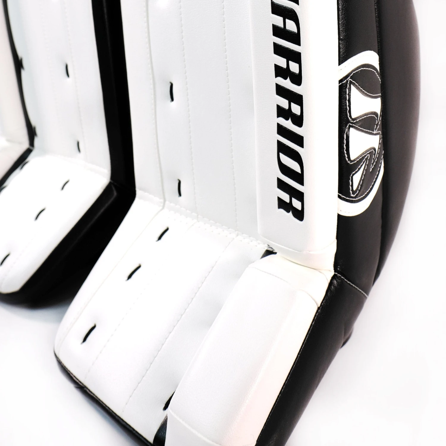 Warrior Ritual GT2 Classic Senior Goalie Leg Pads 8 Warrior Ritual GT2 Classic Senior Goalie Leg Pads - Image 6
